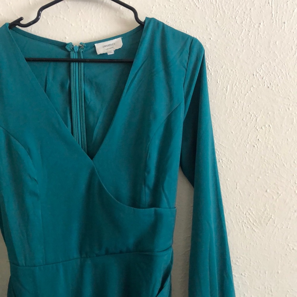 Long tail green dress
